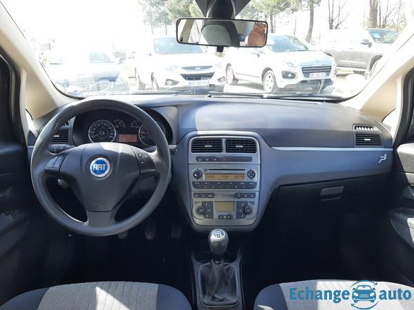 Fiat Punto GRANDE 1.3 MJTD 75 CH