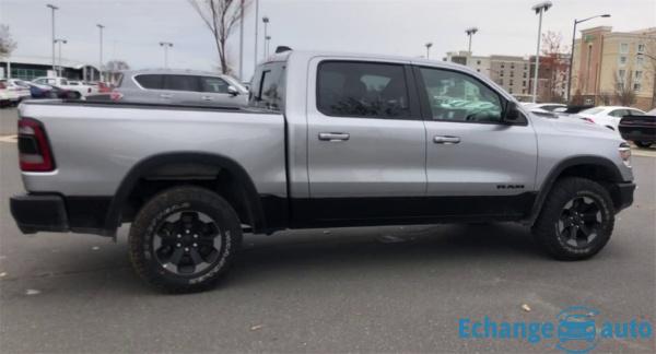 Dodge Ram 1500 rebel 12'' ser top 5.7l hemi 395hp