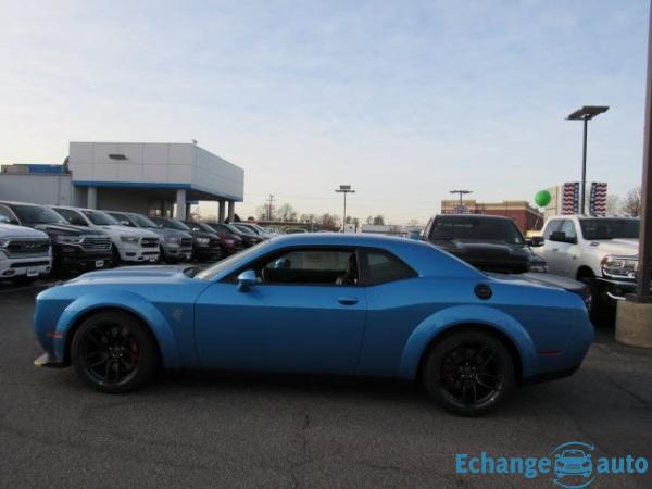 Dodge Challenger Srt hellcat widebody v8 6.2l 717hp