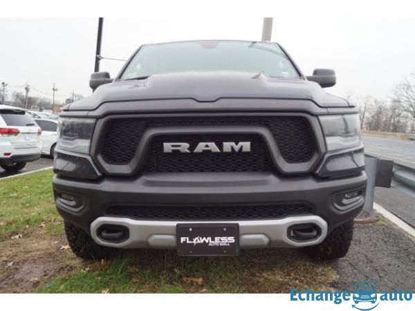 Dodge Ram 1500 rebel 12'' ser top 5.7l hemi 395hp