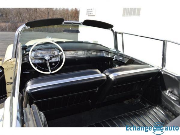 Cadillac Série 62 Series 1956 prix tout compris