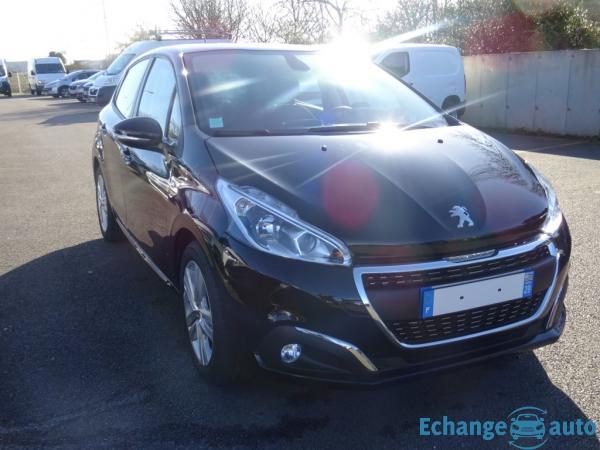 Peugeot 208 SIGNATURE 1.2L PURE TECH 82 CV