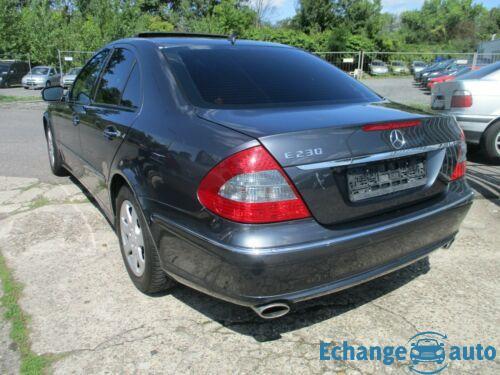 Mercedes-Benz E-Classe . E 230 AVANTGARDE