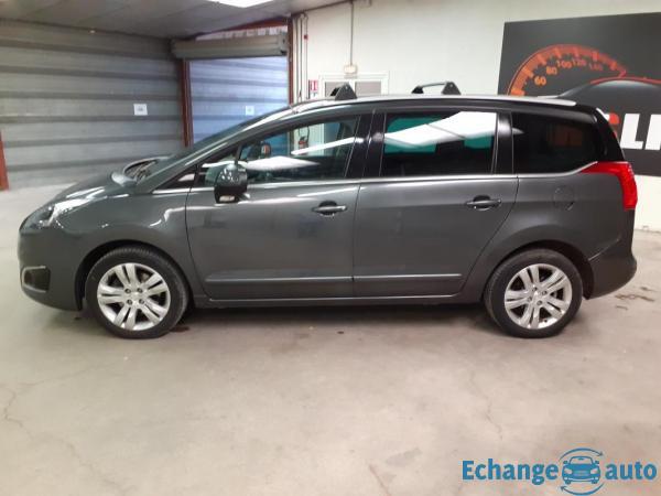 Peugeot 5008 1.6 BlueHDI 120 CH ALLURE 7 PLACES