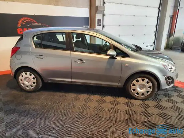 Opel Corsa COSMO 1.4 i 100CH