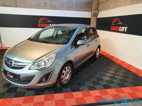 Opel Corsa COSMO 1.4 i 100CH