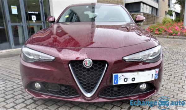 Alfa Romeo Giulia Pack business 2.2 JTD 150 cv AT8