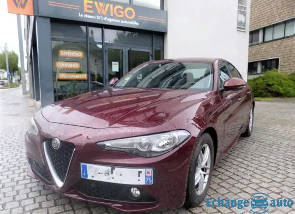 Alfa Romeo Giulia Pack business 2.2 JTD 150 cv AT8