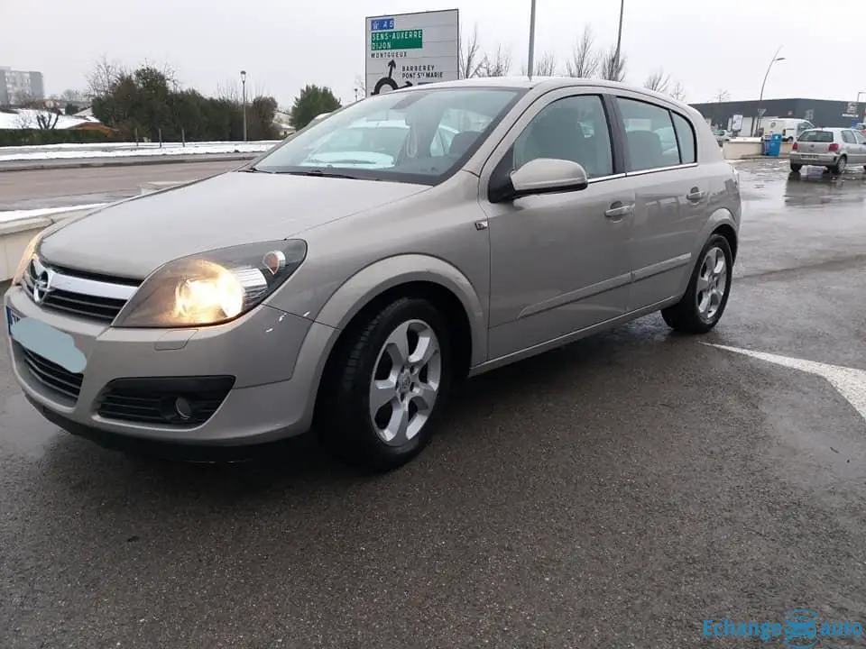 Opel astra h cosmo 1L7 cdti