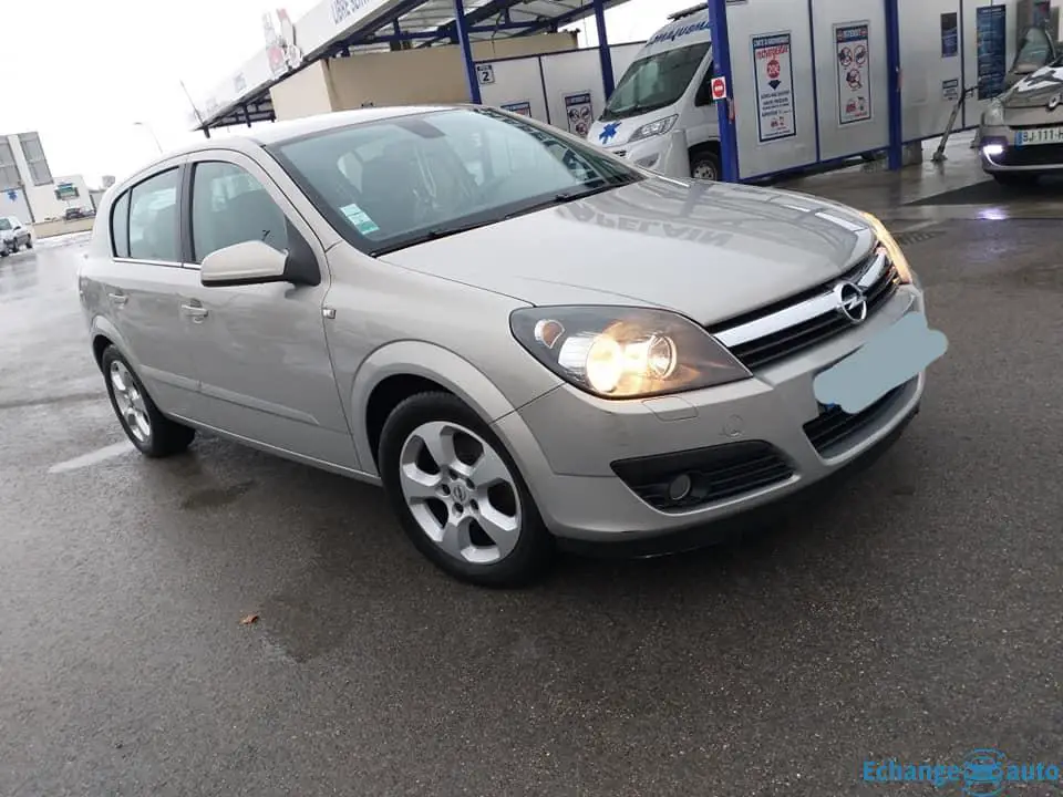 Opel astra h cosmo 1L7 cdti