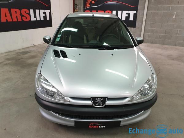 Peugeot 206 1.4 L HDI 70 CV POP ART