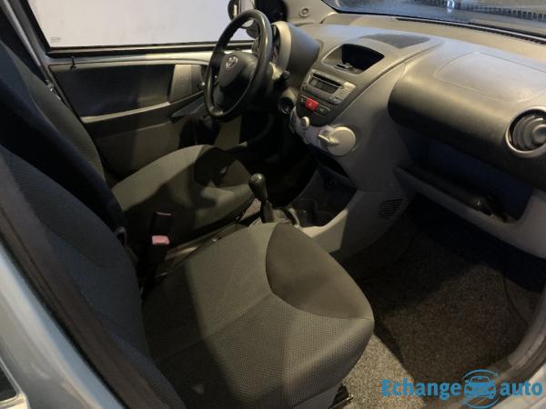 TOYOTA AYGO 1.0 VVT-i Sport