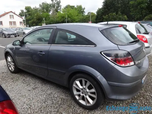 OPEL ASTRA GTC DIESEL 1.9 CDTI 120 Cosmo