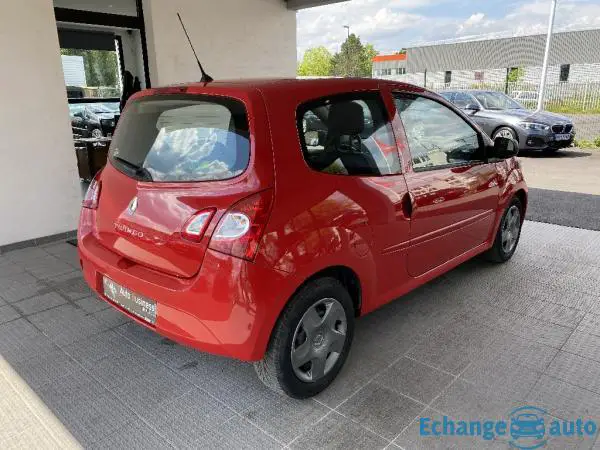 RENAULT TWINGO II 1.2 LEV 16v 75 eco2 Dynamique