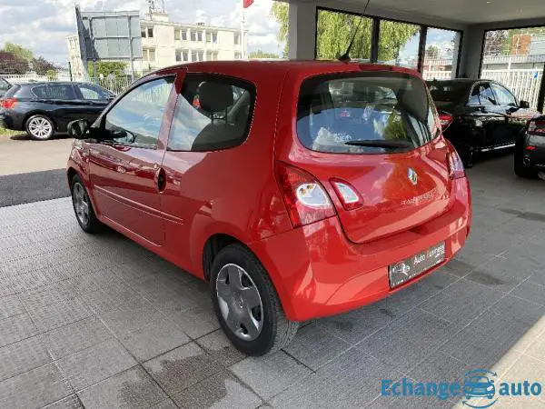 RENAULT TWINGO II 1.2 LEV 16v 75 eco2 Dynamique