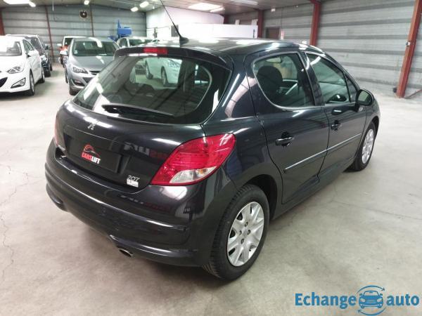 Peugeot 207 1.6 L HDI 16V FAP BLUE LION 112CV