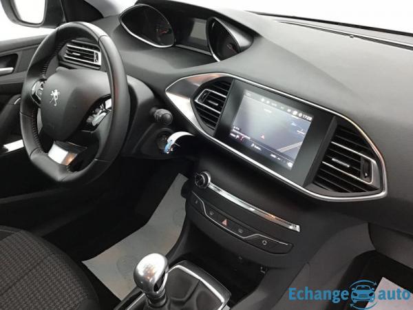 Peugeot 308 1.2 PureTech 130 Active suréquipée