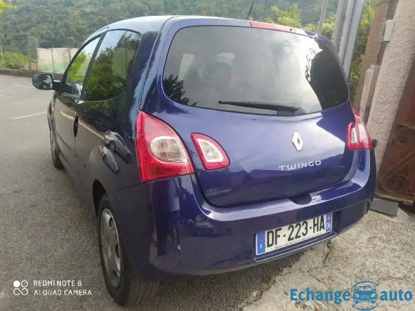 RENAULT TWINGO II 1.5 dCi 75 eco2 Purple