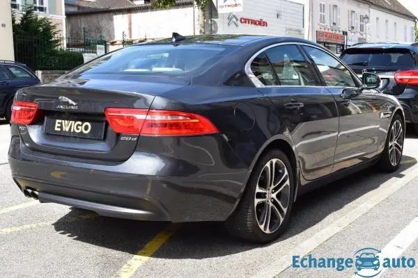 Jaguar XE 2.0D 180 PORTFOLIO