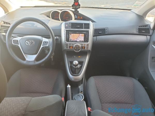 Toyota Verso 2.0 D-4D 126 CH DYNAMIC GARANTIE 6 MOIS