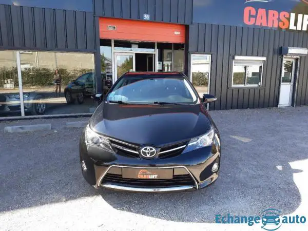 Toyota Auris 1.4 D4-D 90 CH DYNAMIC - GARANTIE 6 MOIS