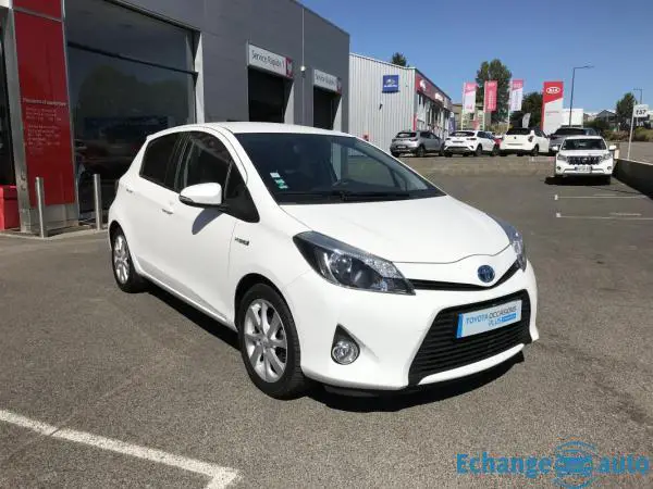 Toyota Yaris HSD STYLE NAV