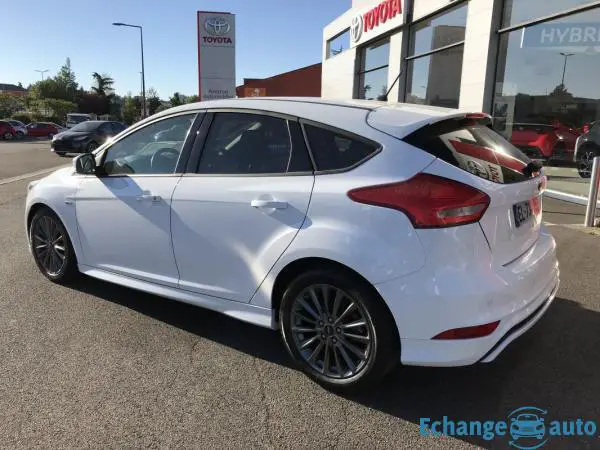 Ford Focus TDCI 120 ST LINE 5P