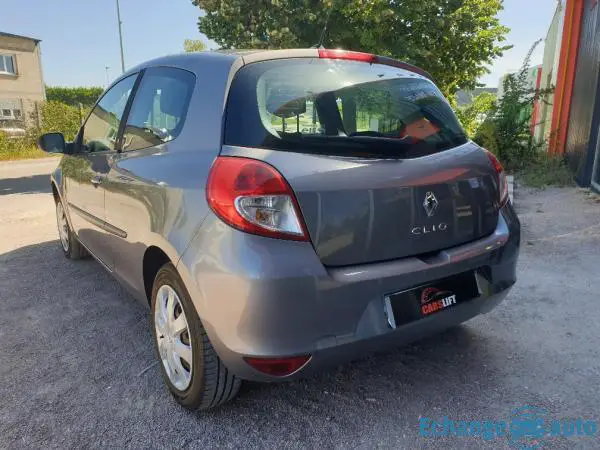 Renault Clio 1.5 DCI 86 CH TOMTOM - GARANTIE 6 MOIS