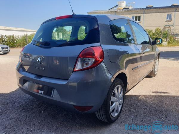 Renault Clio 1.5 DCI 86 CH TOMTOM - GARANTIE 6 MOIS