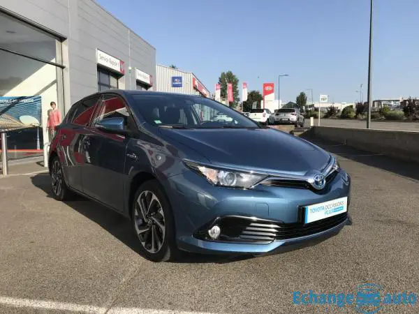 Toyota Auris HSD 136H DESIGN TOIT PANO NAV TSS