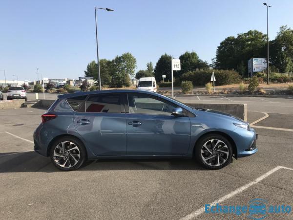 Toyota Auris HSD 136H DESIGN TOIT PANO NAV TSS