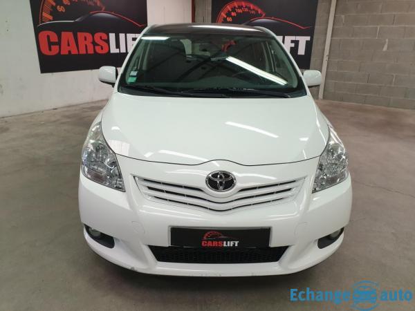 Toyota Verso 2.0L D-AD 126 CV SKYVIEW CONNECT