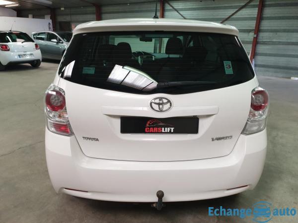 Toyota Verso 2.0L D-AD 126 CV SKYVIEW CONNECT