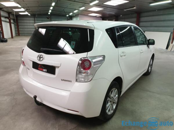 Toyota Verso 2.0L D-AD 126 CV SKYVIEW CONNECT