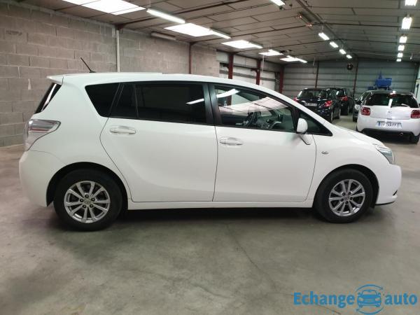 Toyota Verso 2.0L D-AD 126 CV SKYVIEW CONNECT