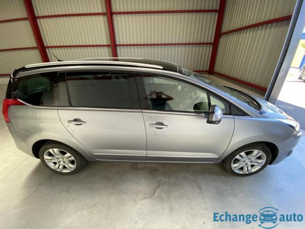 Peugeot 5008 1.6 HDI 120 ALLURE