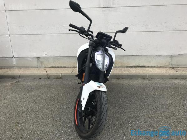 KTM DUKE 125