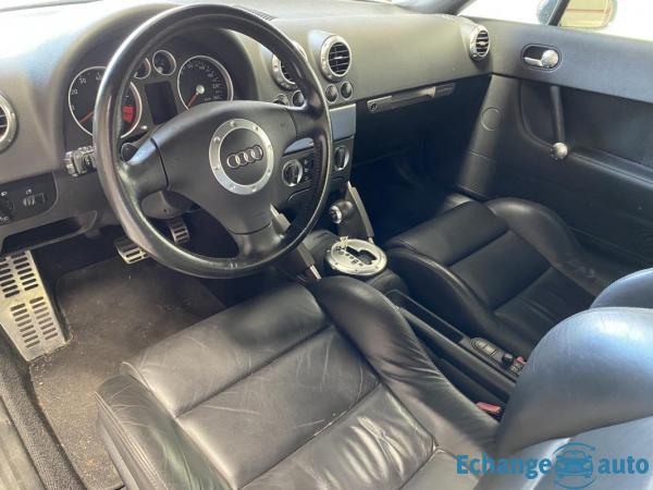 Audi TT 3.2 V6 250 DSG QUATTRO