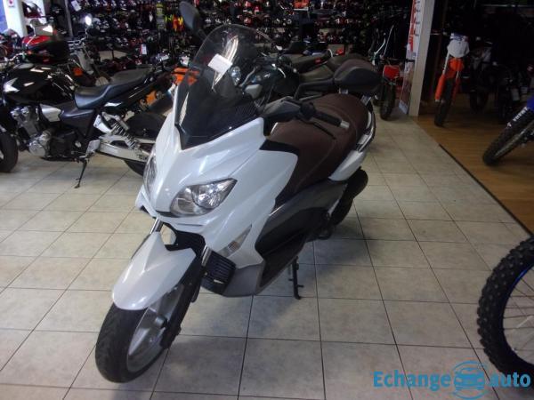 MBK skyliner 125 (xmax125) 68€ / MOIS