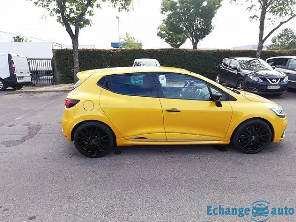 Renault Clio 1.6i Turbo 220 Energy EDC RS Trophy (5p.)