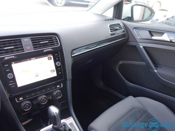 Volkswagen Golf VII 2.0 TDI 150 CARAT R-LINE DSG7 5P