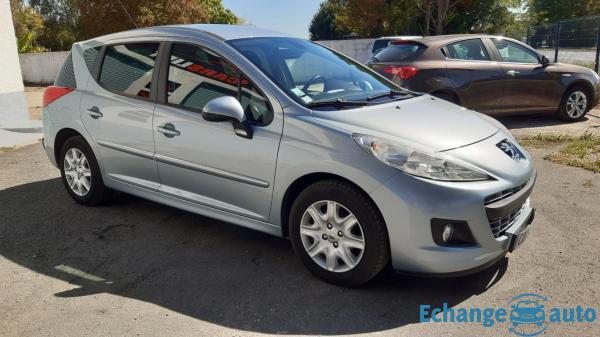 Peugeot 207 SW 1.6 HDI 92 CH PREMIUM GARANTIE 6 MOIS