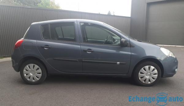 Renault Clio III PHASE 2 1.2 i 75 CH - GARANTIE 6 MOIS