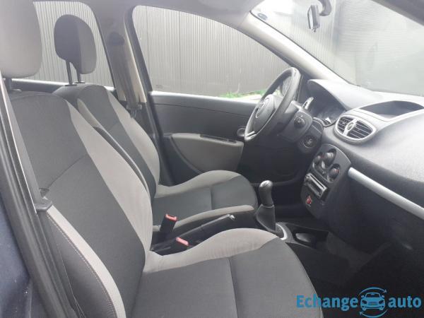 Renault Clio III PHASE 2 1.2 i 75 CH - GARANTIE 6 MOIS