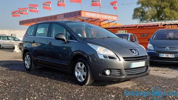 Peugeot 5008 1.6 HDi 16V 6cv 110 ch - En excellent état