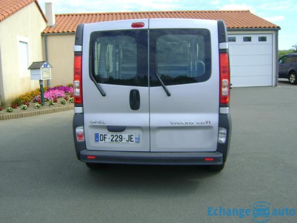 Opel Vivaro 6 PLACES AVEC RAMPE POUR ACCèS HANDICAP 20 CDTI 115 CV