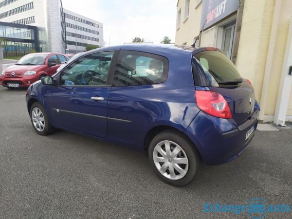 Renault Clio 1.2 75 CH Authentique 74120 Km - Garantie