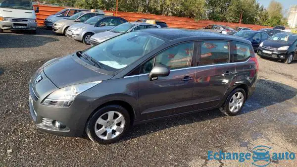 Peugeot 5008 1.6 HDi 16V 6cv 110 ch - En excellent état