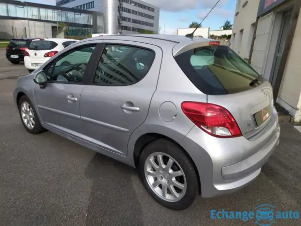 Peugeot 207 1.4l 75ch URBAN MOVE