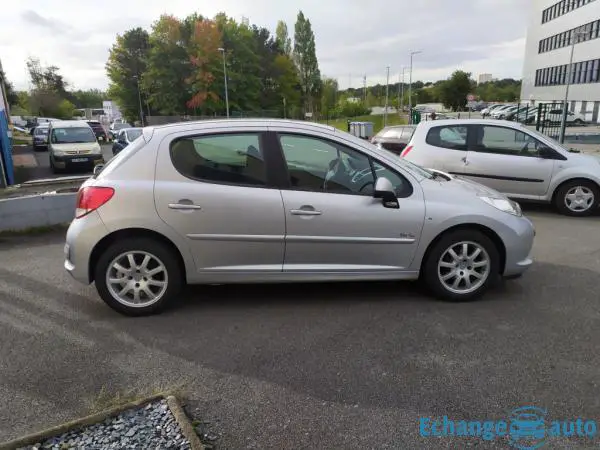 Peugeot 207 1.4l 75ch URBAN MOVE